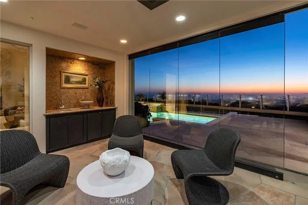 3 Seashell, Newport Beach, California, United States. - Photo 2