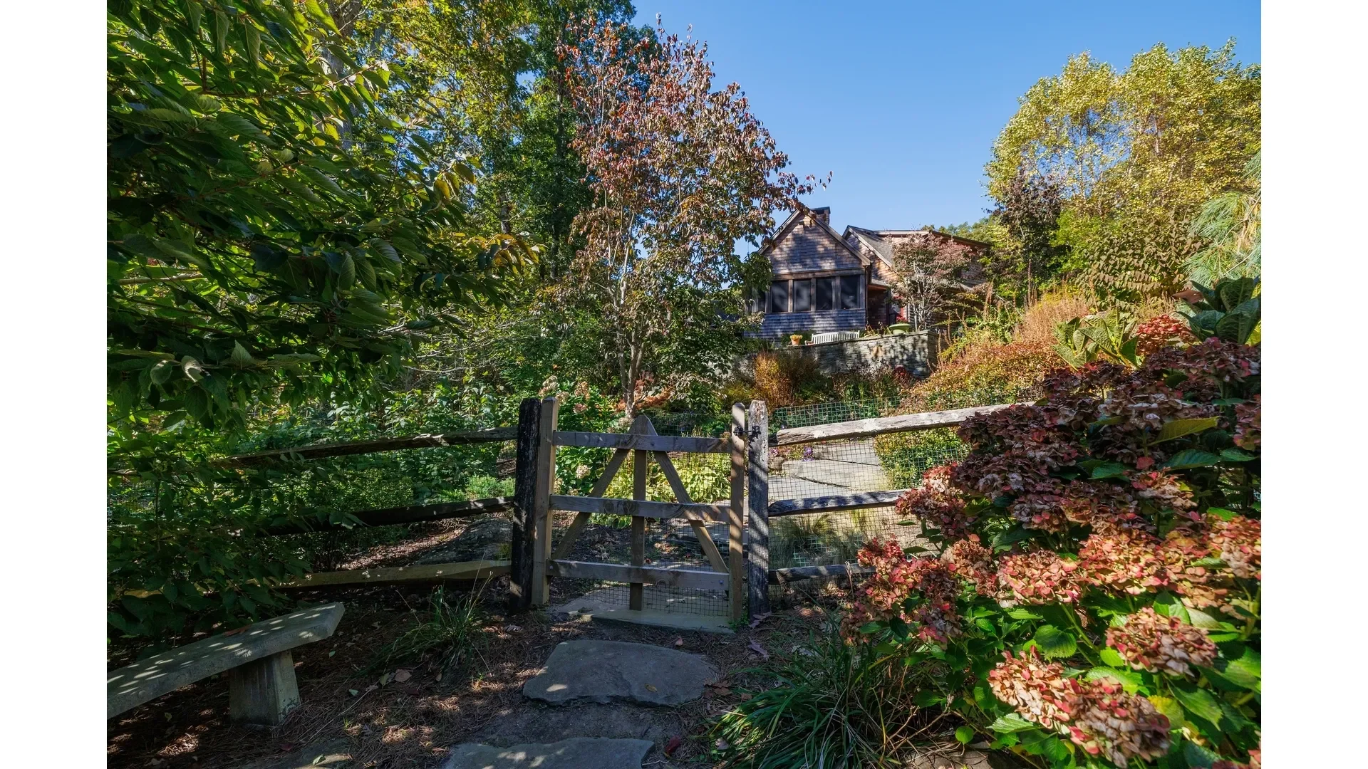 1750 Private Road #18, Peconic, New York, United States. - Photo 9