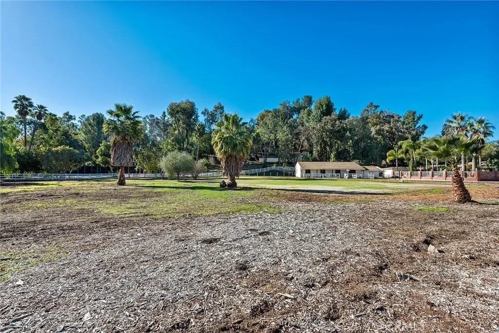 5546 PARADISE VALLEY Road, Hidden Hills, California, United States. - Photo 1