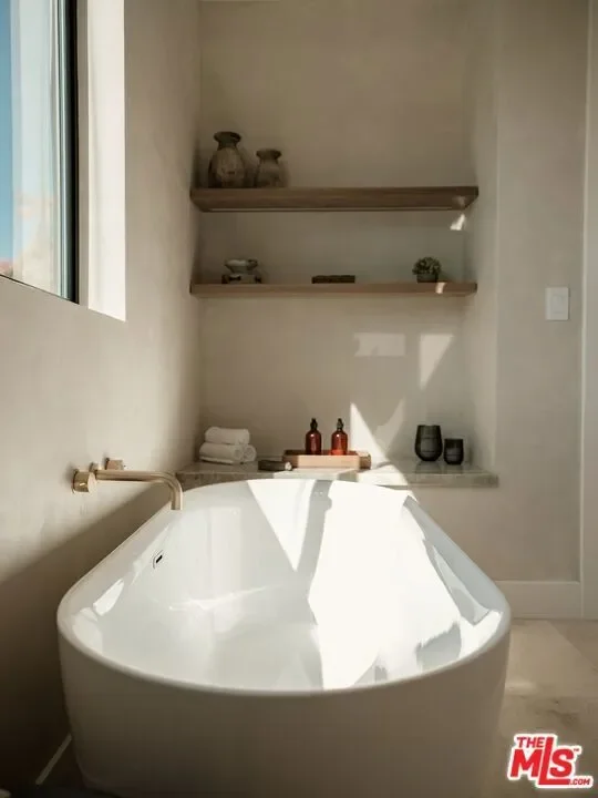 3629 Rosewood Avenue, Los Angeles, California, United States. - Photo 41