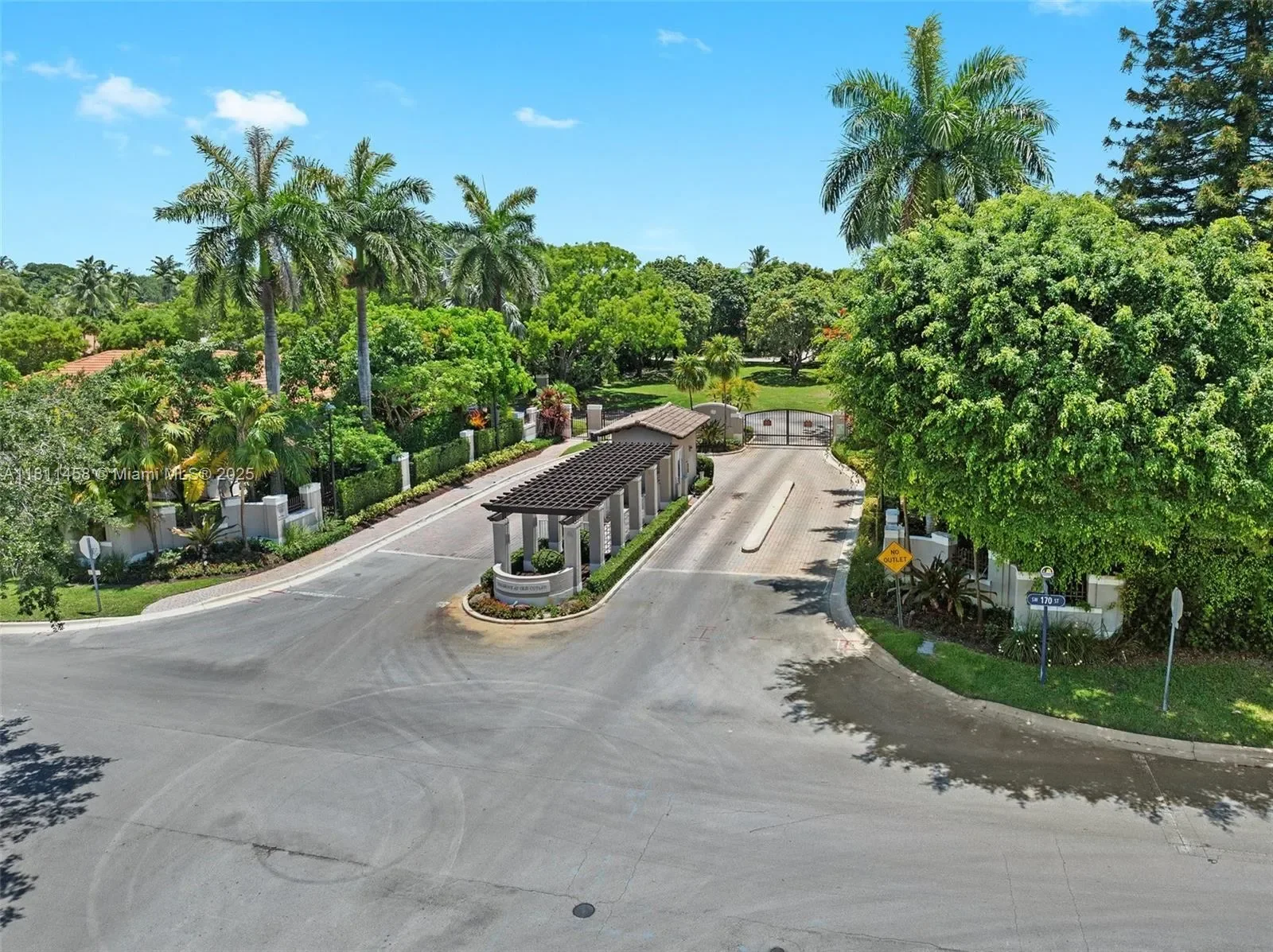 8205 SW 171st Ter, Cutler Bay, Florida, United States. - Photo 43