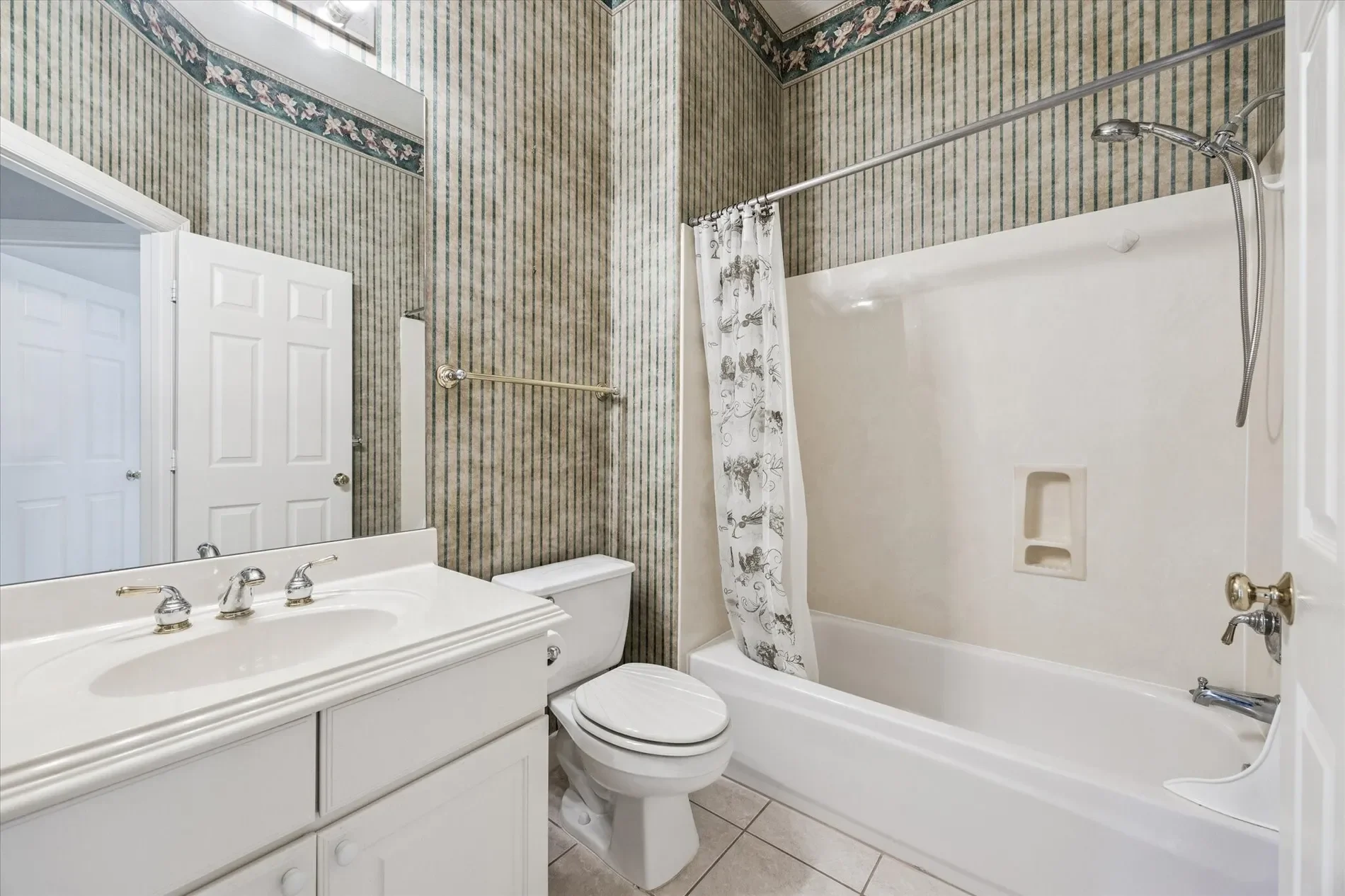 423 Brook Shore Court, Sugar Land, TX 77478, Sugar Land, Texas, United States. - Photo 36
