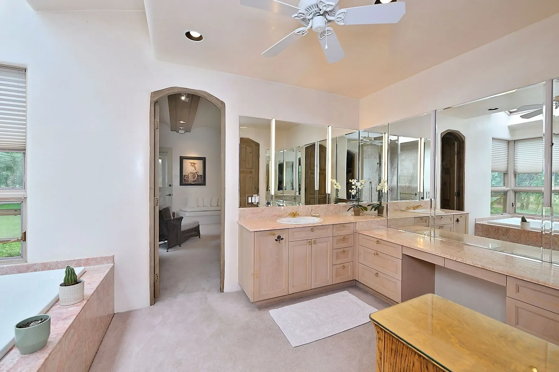Gallery photo 6