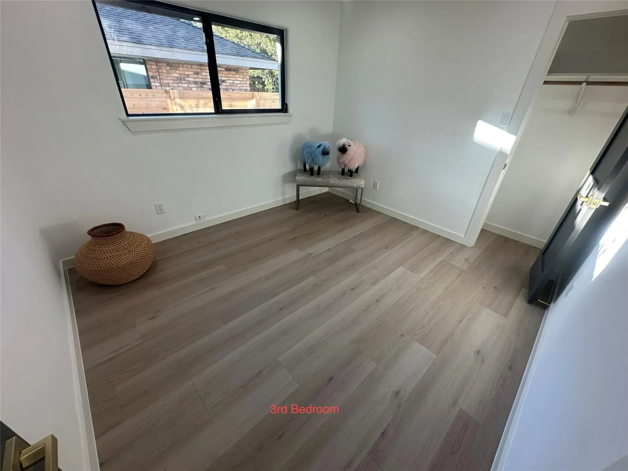 4910 Woodcreek RD, Austin, Texas, United States. - Photo 17