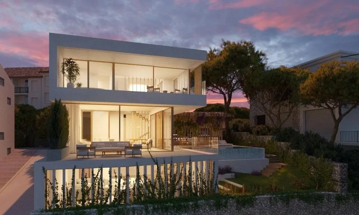 Exterior photo 2