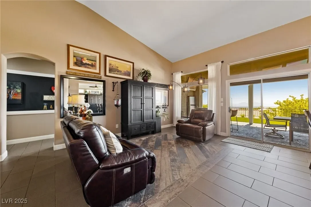 2616 Faiss Drive, Las Vegas, Nevada, United States. - Photo 16