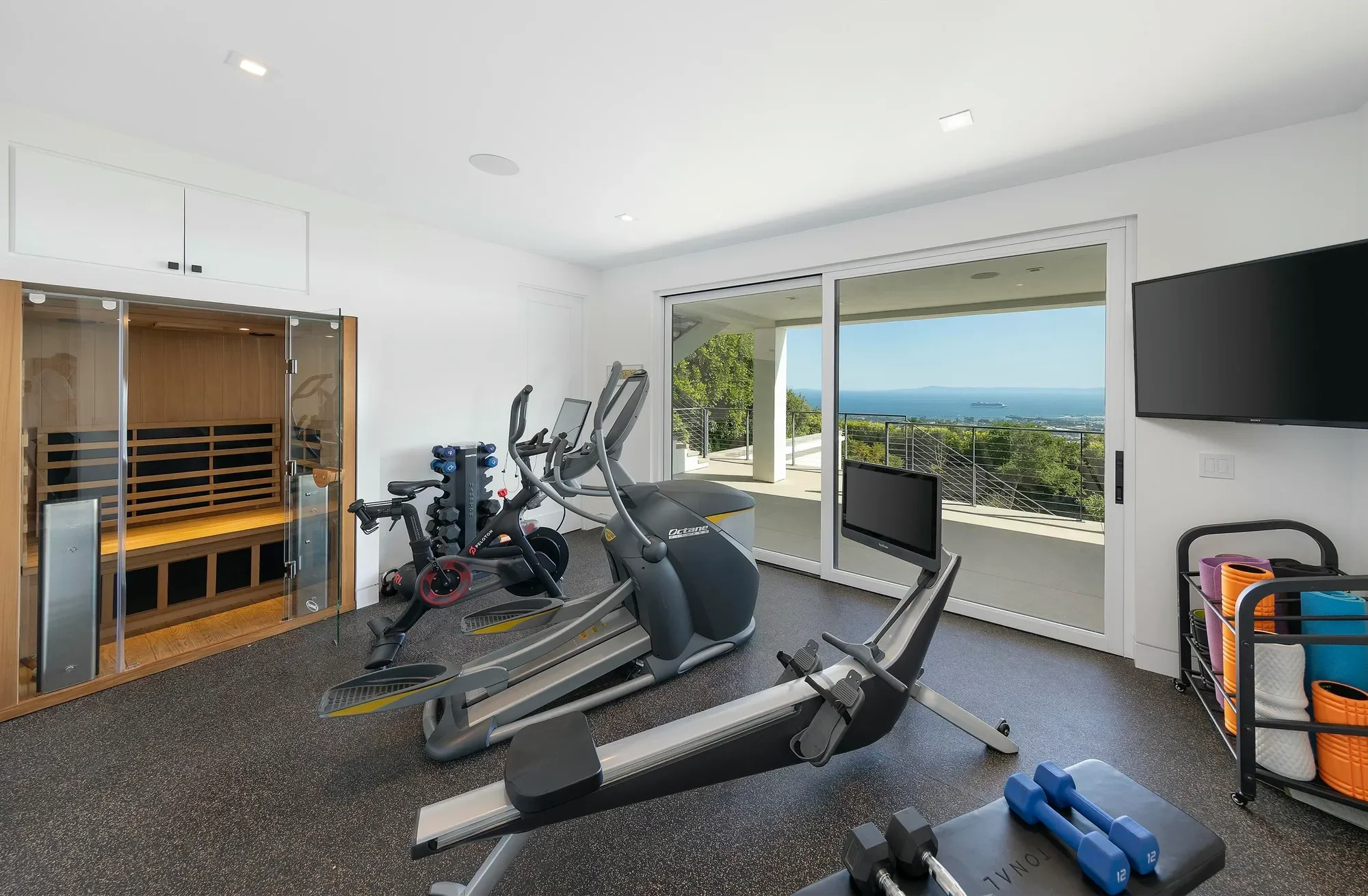 945 Arbolado Road, Santa Barbara, California, United States. - Photo 13