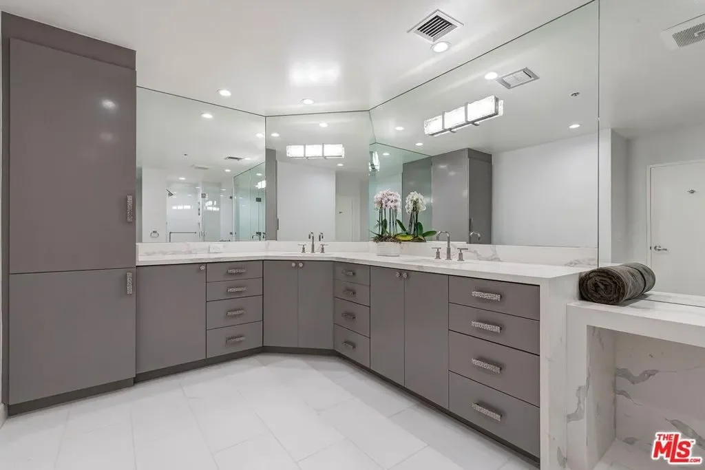 10430 Wilshire Boulevard 803, Los Angeles, California, United States. - Photo 18