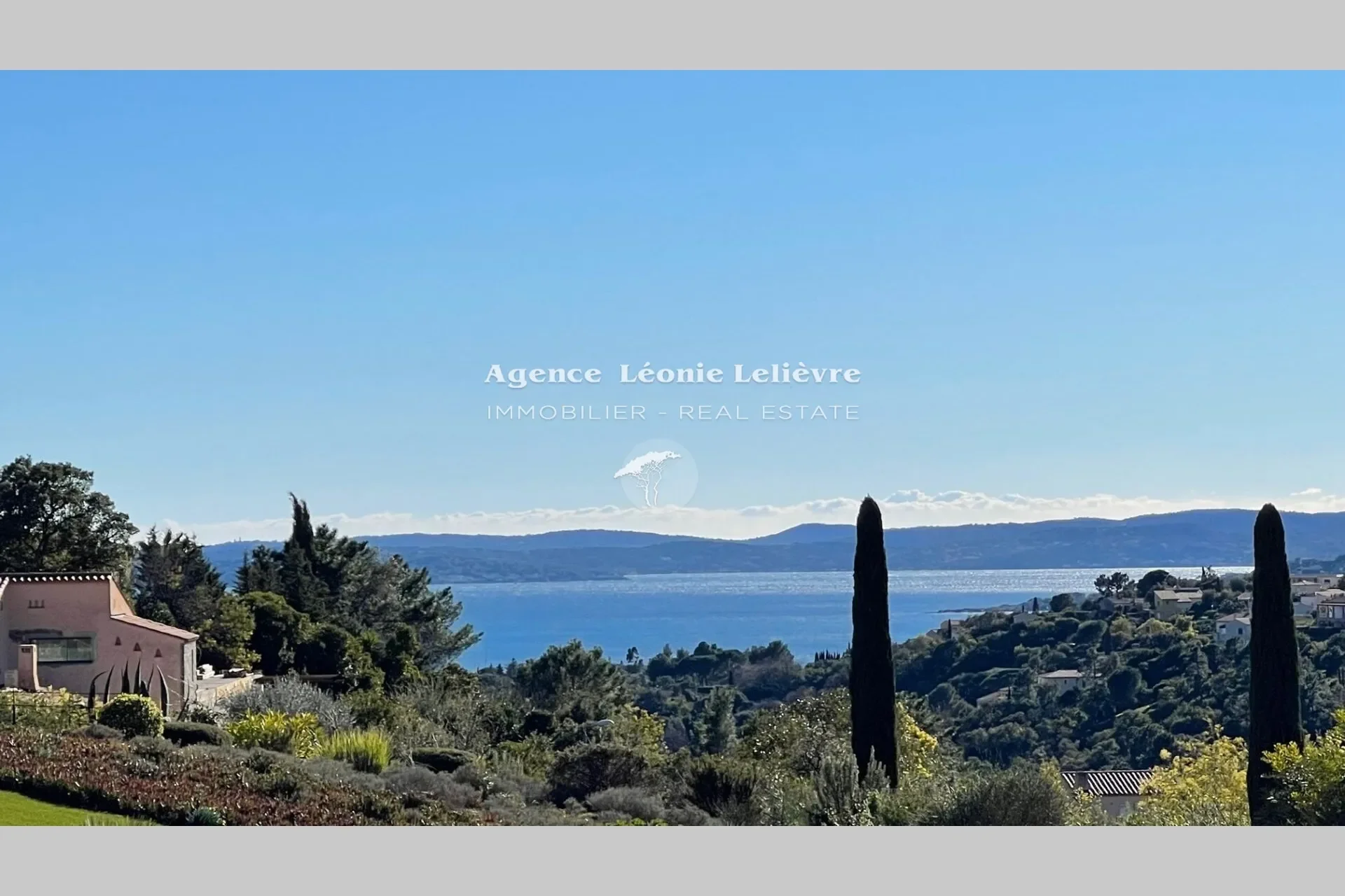 Roquebrune-sur-Argens, Provence-Alpes-Côte d'Azur, France. - Photo 3
