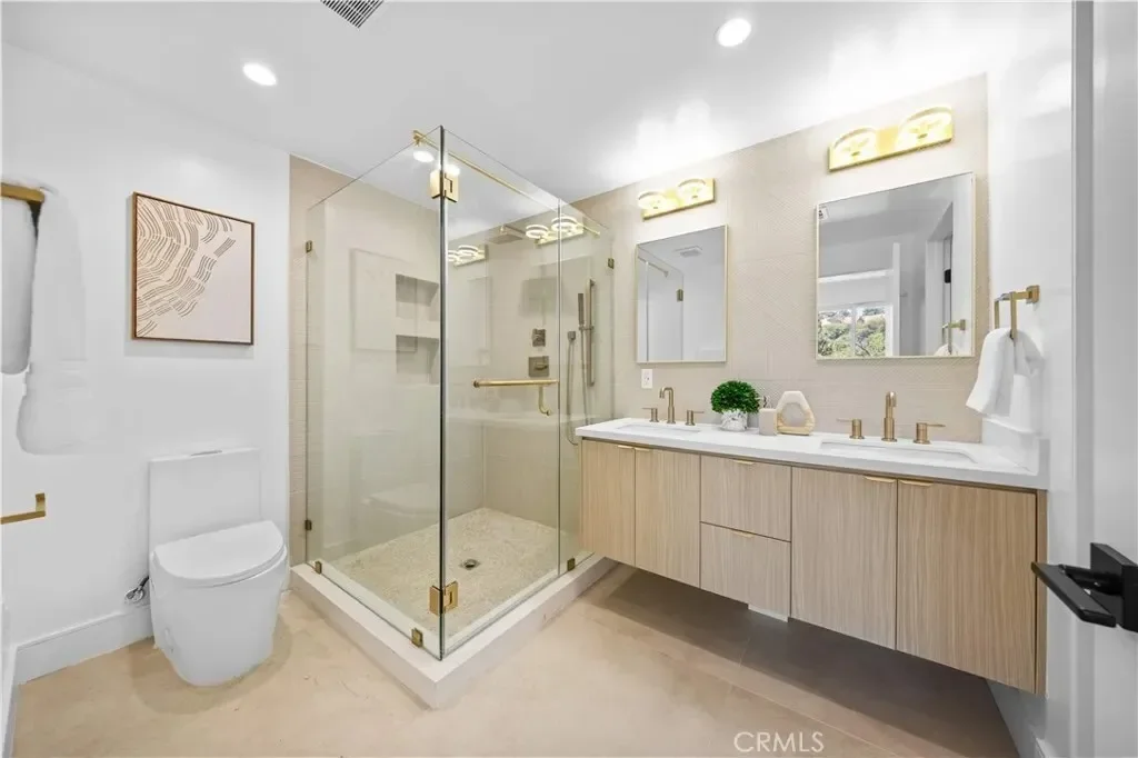 6849 N Figueroa Street, Los Angeles, California, United States. - Photo 15