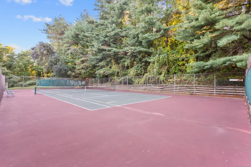 30 Biltmore Park, Bloomfield, Connecticut, United States. - Photo 40