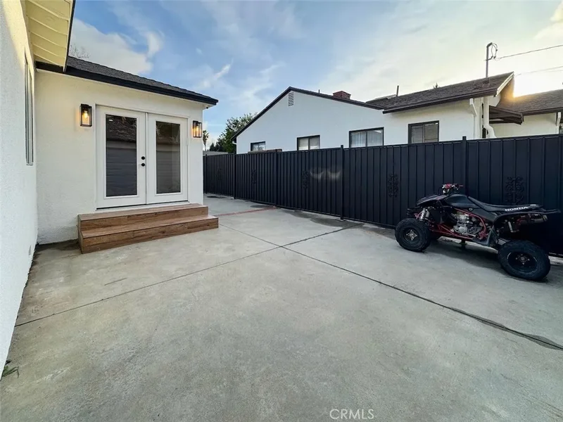22539 Dolorosa Street, Los Angeles, California, United States. - Photo 13