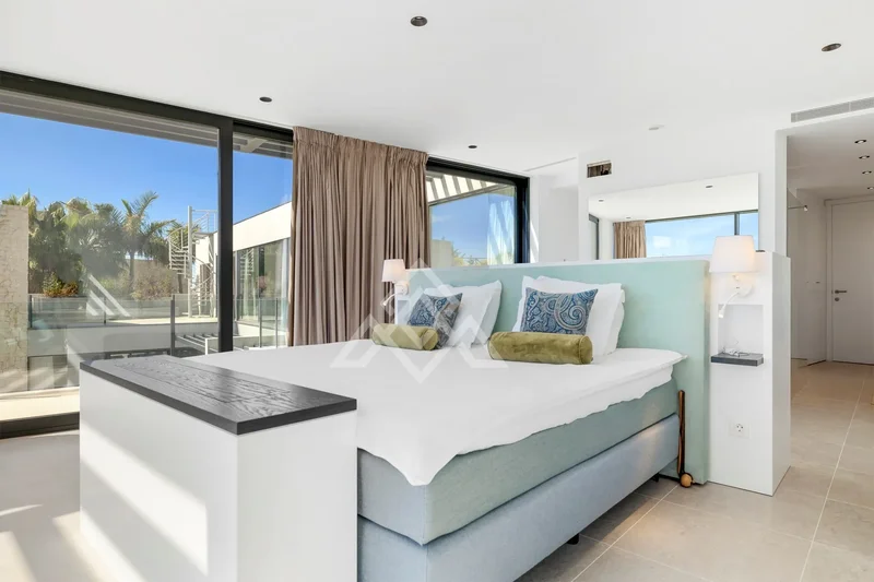 Contemporary Luxury Home in La Alquería, Benahavís