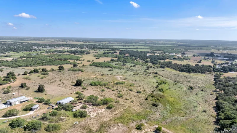 12153 E US Hwy 87 W, La Vernia, TX 78121, La Vernia, Texas, United States. - Photo 35