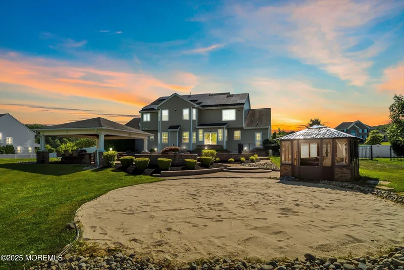 10 Rolling Meadows Court, Upper Freehold, NJ 08501, Millstone, New Jersey, United States. - Photo 44