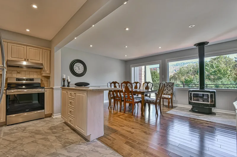 156 Rue Pinoteau, Mont-Tremblant, Quebec, Canada. - Photo 12