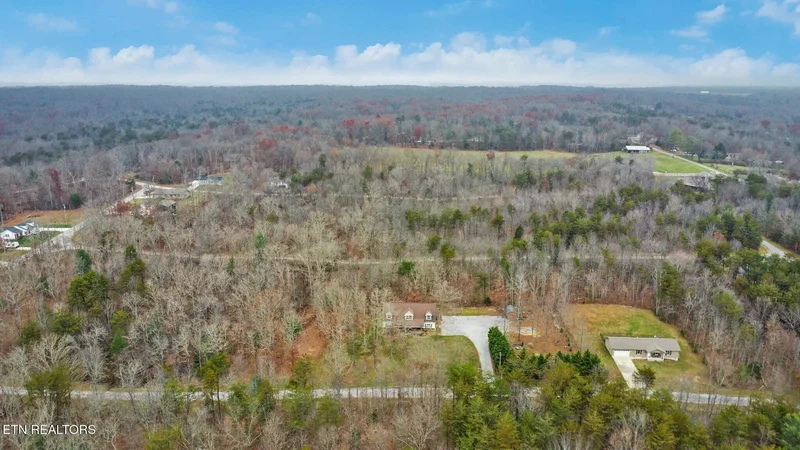 1035 Gray Eagle Drive, Crossville, TN 38572, Crossville, Tennessee, United States. - Photo 52