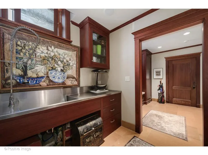 536 W. Barry Avenue, Chicago, IL, 60657, USA, Chicago, Illinois, United States. - Photo 37