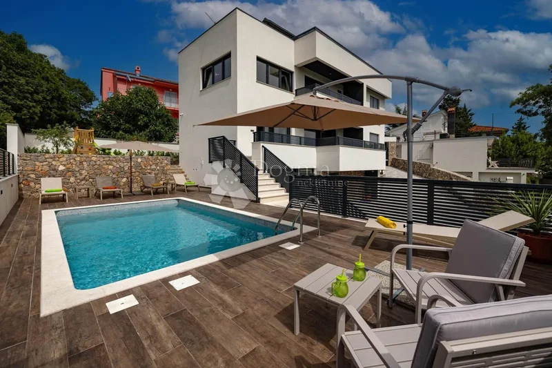 House Novi Vinodolski, 300m2