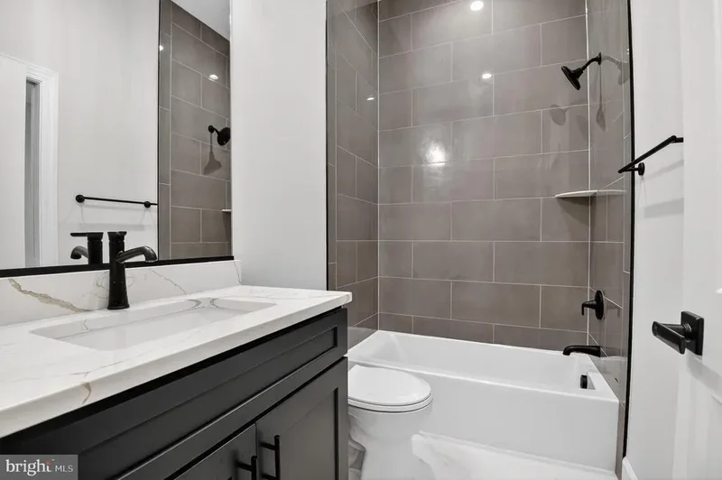 11600 BLUE RIDGE LN LANE, GREAT FALLS, VA 22066, Great Falls, Virginia, United States. - Photo 31