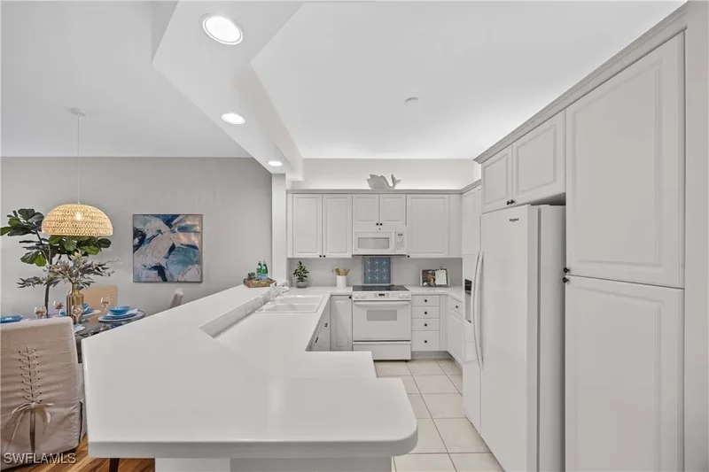 400 Flagship Drive 305, Naples, Florida, United States. - Photo 21