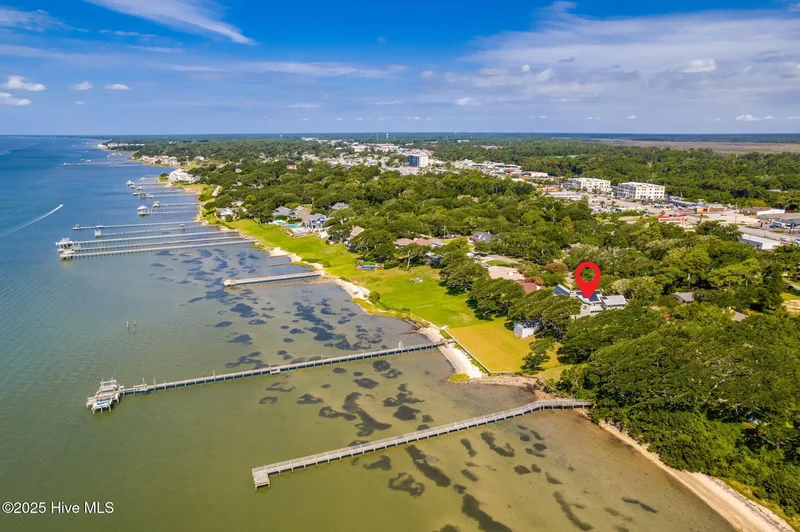 4101/4103 Sound Drive, Morehead City, NC 28557, Morehead City, North Carolina, United States. - Photo 80