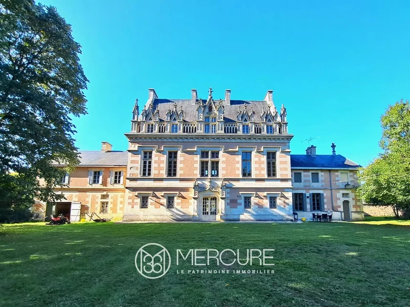 19th-CENTURY CHATEAU NEO GOTHIC ELEGANCE IN THE HEART OF THE SAINTONGE COUNTRYSIDE