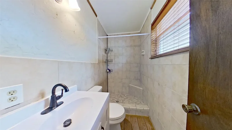 900 Silver Creek Azle Road, Azle, TX 76020, Azle, Texas, United States. - Photo 36