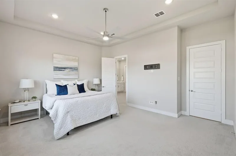 123 Aberdeen Boulevard, Lantana, Texas, United States. - Photo 16