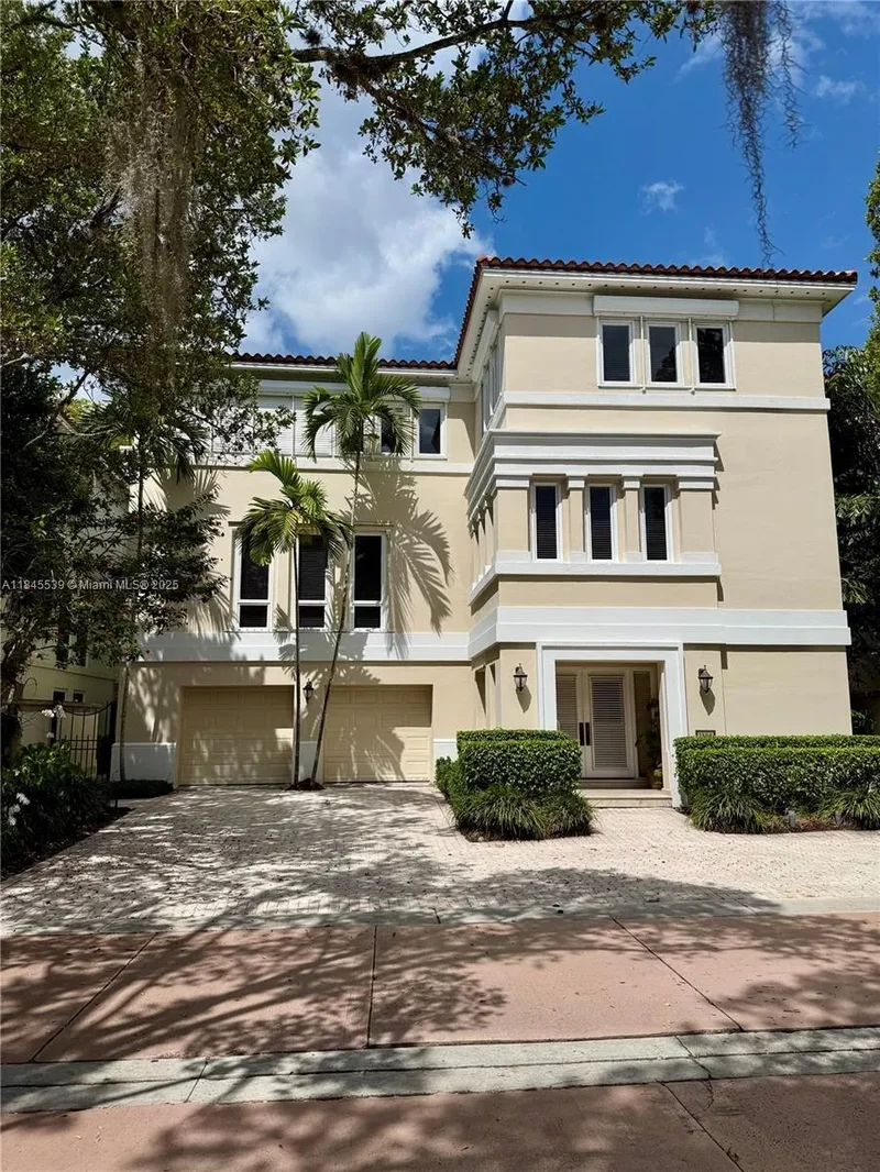 Single Family Residence in Miami