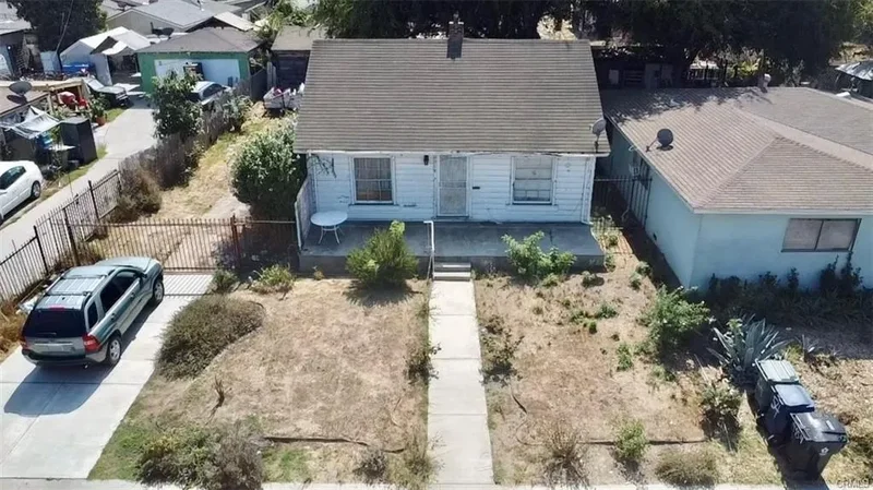4949/4953 E San Carlos St 4950/4954/4958 E San Rafael, Compton, CA 90221, Compton, California, United States. - Photo 46