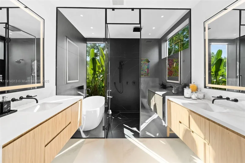 8625 NE 10th Ave, Miami, Florida, United States. - Photo 24