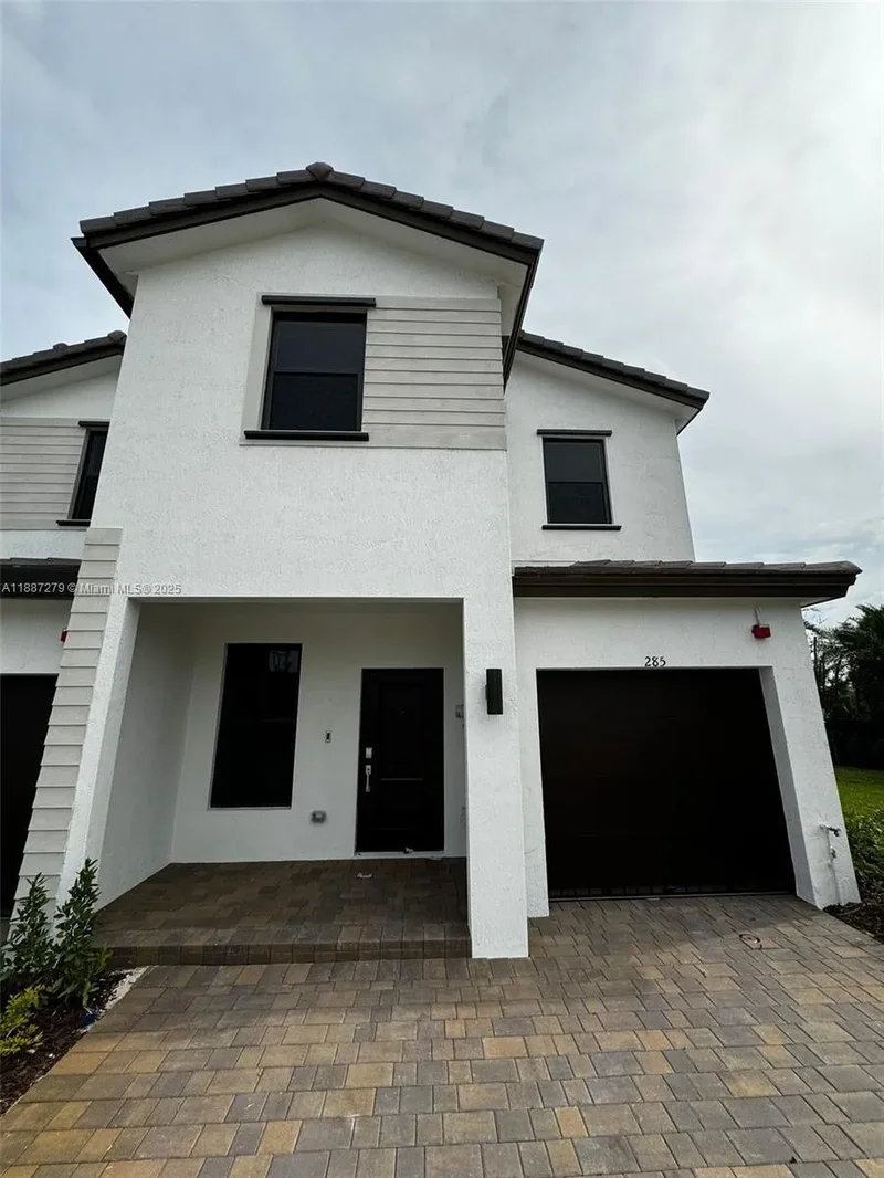 285 SW 159th Ln, Pembroke Pines, FL 33027, Miramar, Florida, United States. - Photo 4