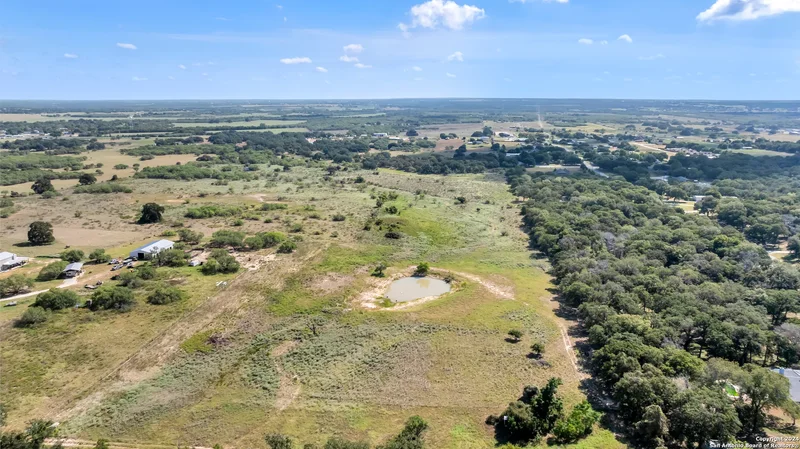 12153 E US Hwy 87 W, La Vernia, TX 78121, La Vernia, Texas, United States. - Photo 25