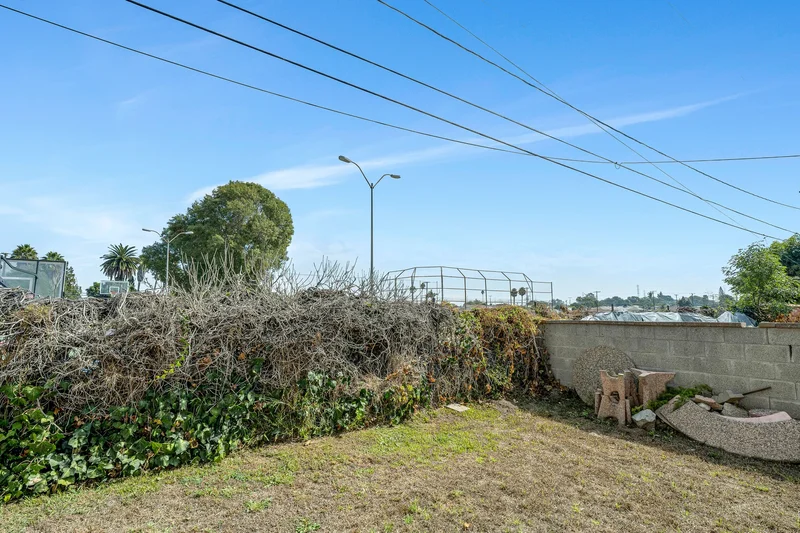 916 South Caswell Avenue , Compton, CA 90220, Compton, California, United States. - Photo 12