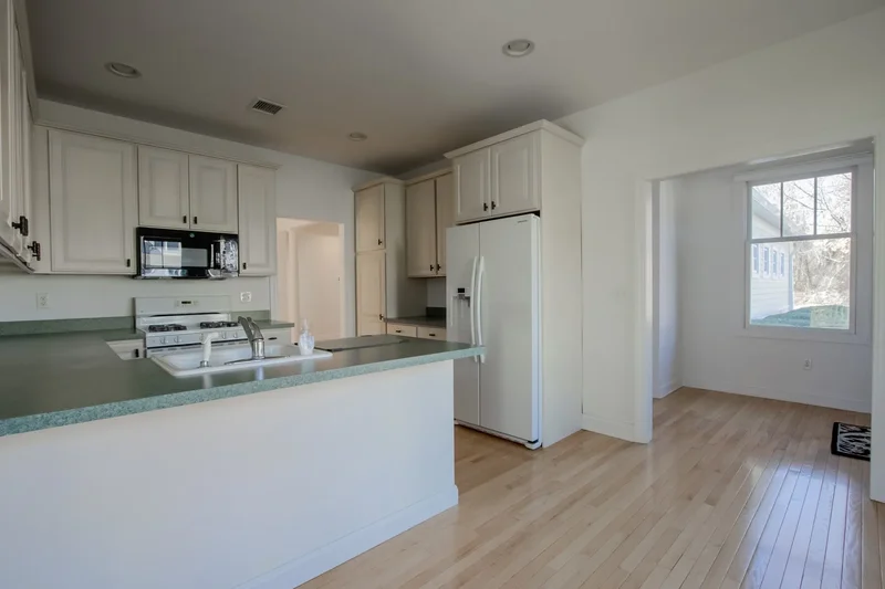 59 Thornbrooke Dr , Shrewsbury Boro, NJ 07702, Shrewsbury, New Jersey, United States. - Photo 10