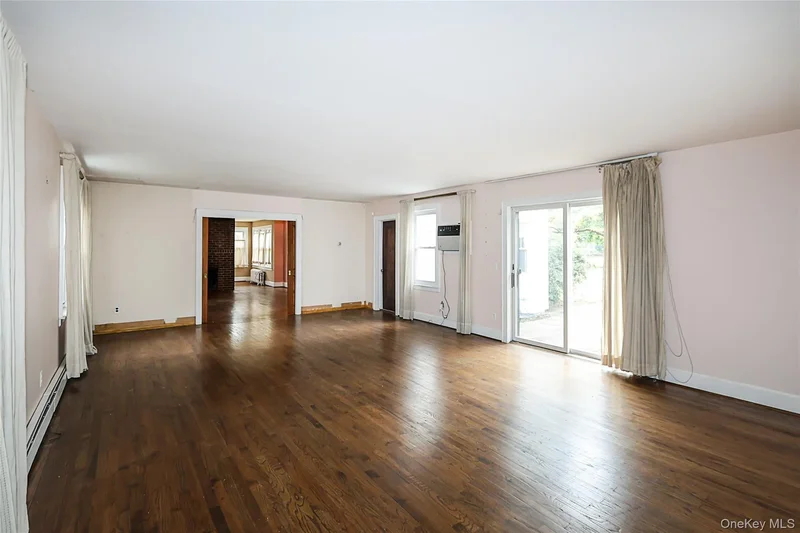 52-50 Little Neck Parkway, Little Neck, NY 11362, New York, New York, United States. - Photo 17