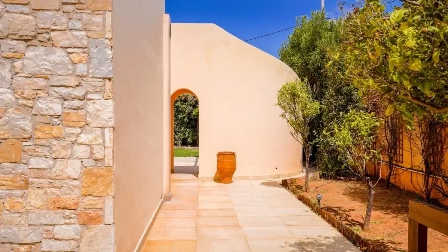 Mavro Lithari, Anavissos, Attica, Greece. - Photo 2
