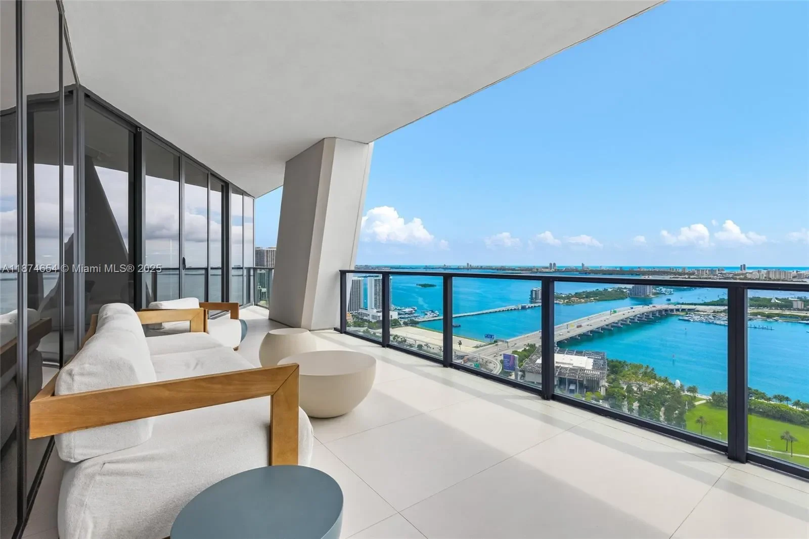 1000 Biscayne Blvd 3801, Miami, Florida, United States. - Photo 23