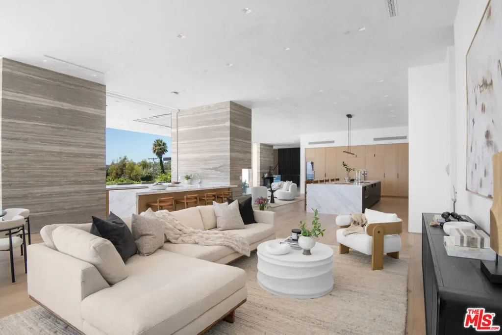 26946 Pacific Coast Hwy, Malibu, California, United States. - Photo 23