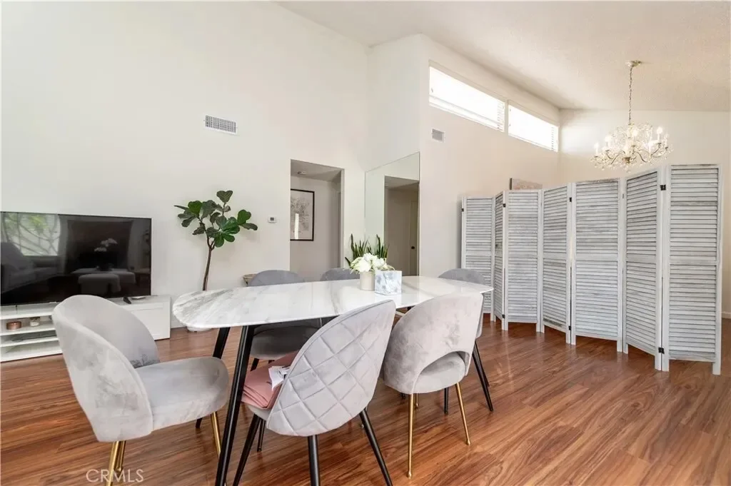9 Morena 28, Irvine, California, United States. - Photo 11