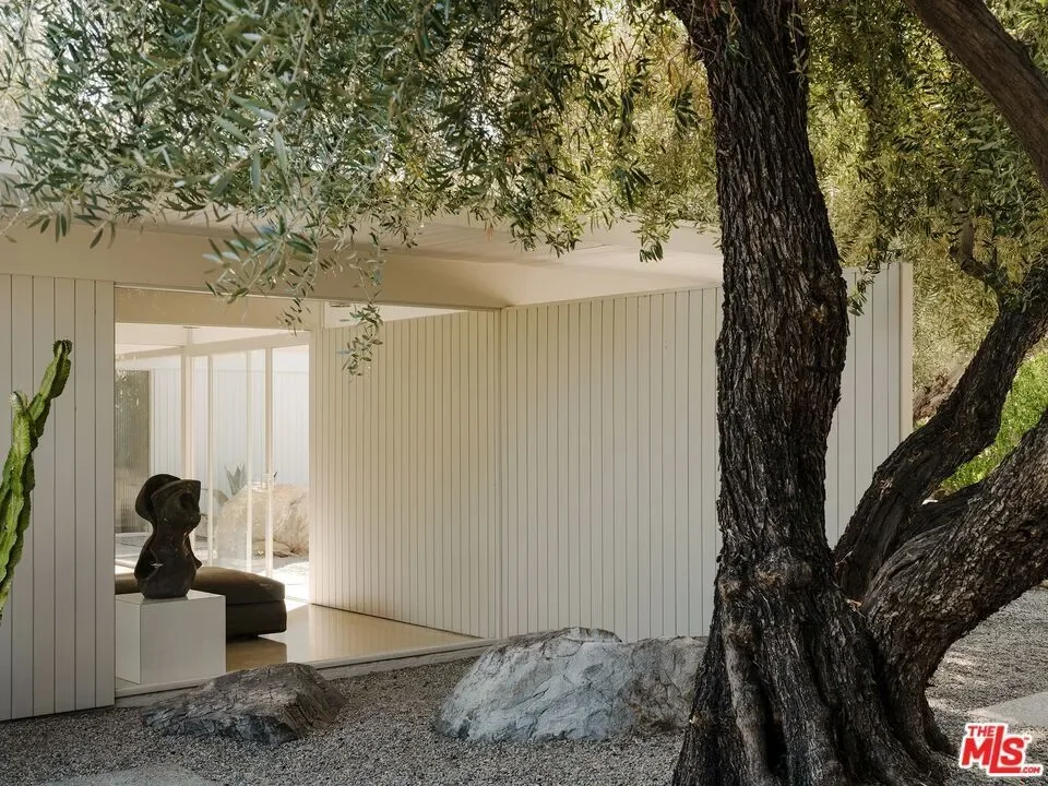 1272 E Verbena Drive, Palm Springs, California, United States. - Photo 28