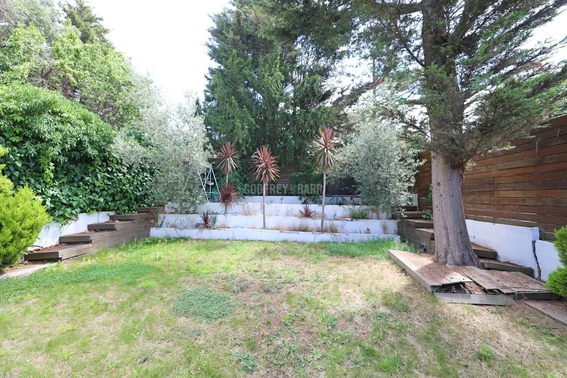 Beaufort Drive Hampstead Garden Suburb, London, England, United Kingdom. - Photo 4