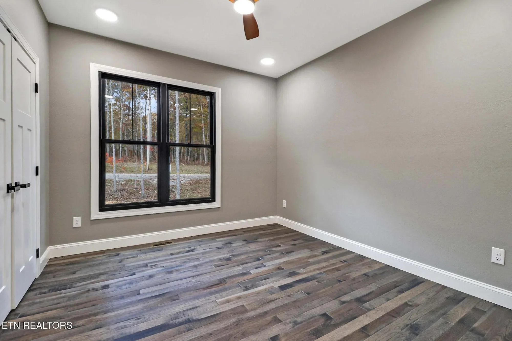 Gallery photo 10