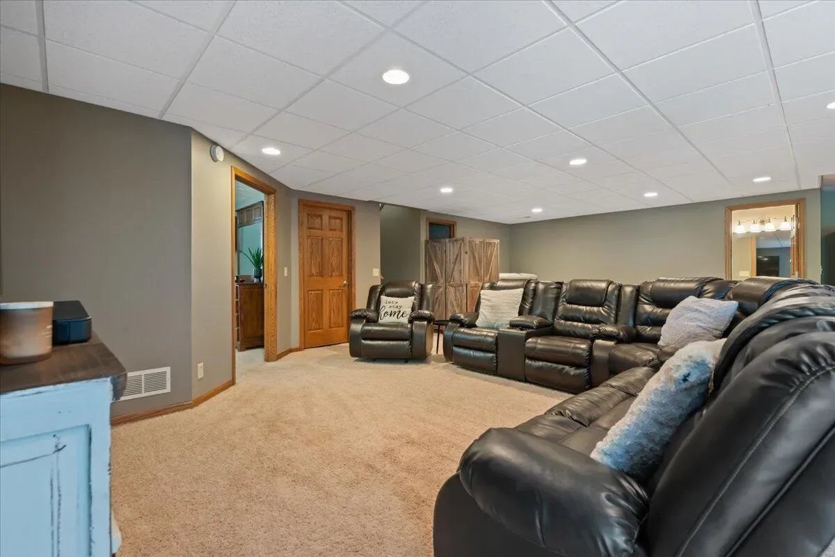 Gallery photo 12