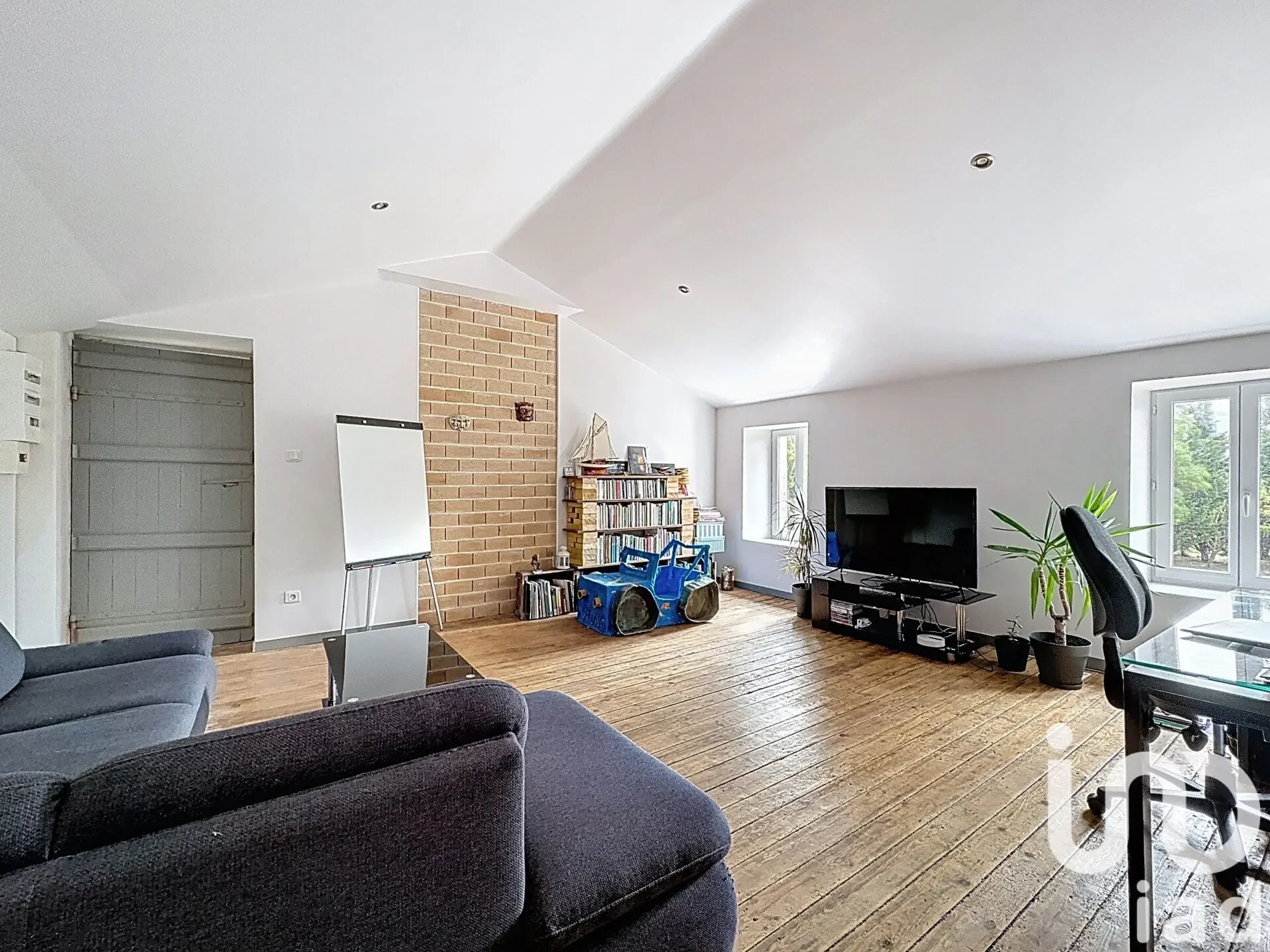 Gallery photo 6
