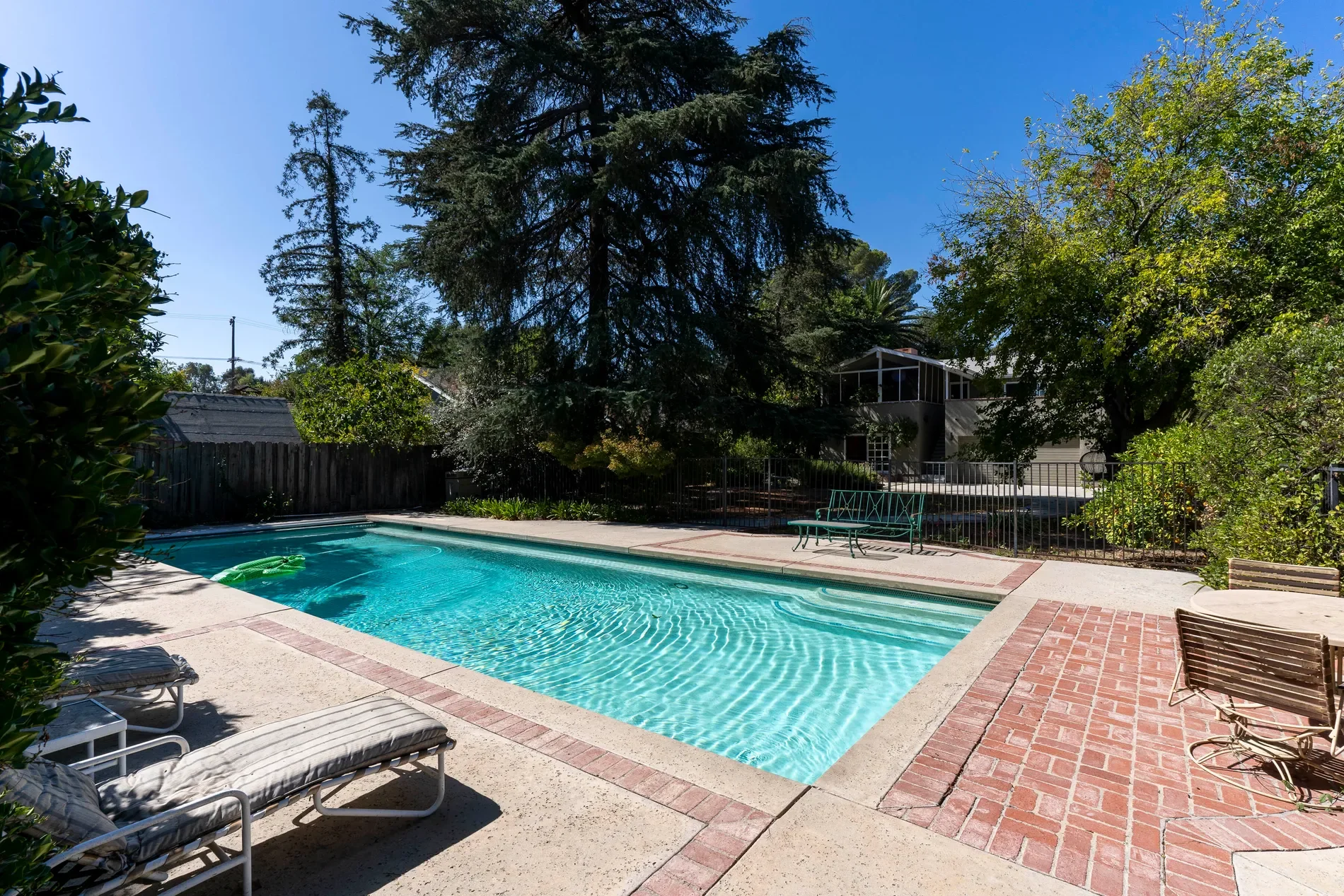 5828 Calvin Avenue, Tarzana, CA 91356, Los Angeles, California, United States. - Photo 19