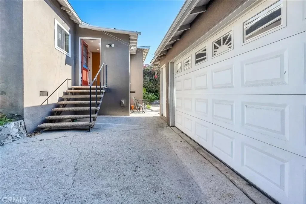 2544 Evelyn Street, La Crescenta-Montrose, California, United States. - Photo 23