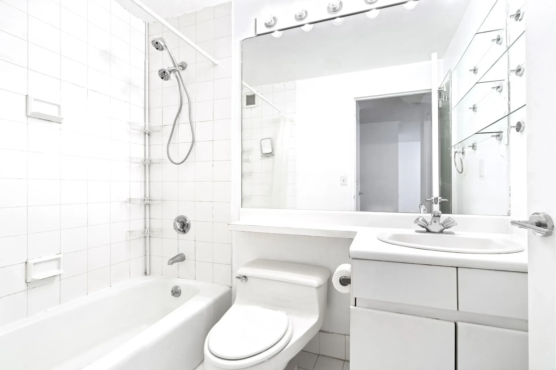 Grand Chelsea, 270 W 17TH ST, New York, New York, United States. - Photo 2
