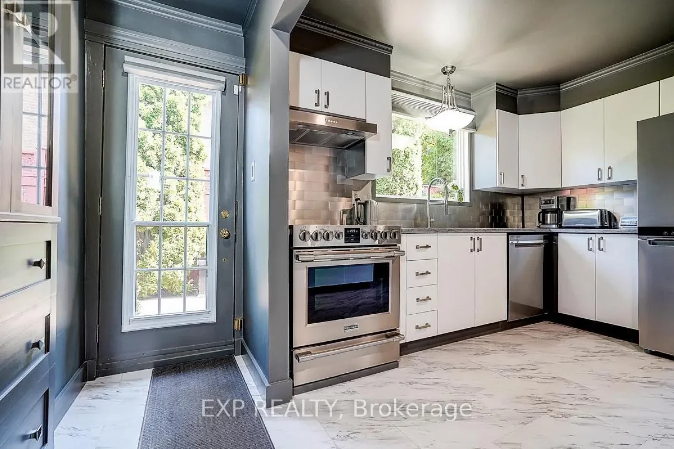 62 KEMPSELL CRESCENT, Toronto, Ontario, Canada. - Photo 16